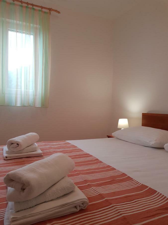 Apartment Smile Baska Voda Bagian luar foto